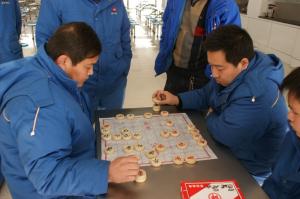 職工冬季運動會象棋比賽現場