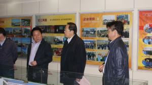 2013年4月時任洛寧縣縣委書記孫君奎攜縣委主要領導多次蒞臨我公司指導工作